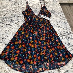 NWT XIX Palms floral print dress